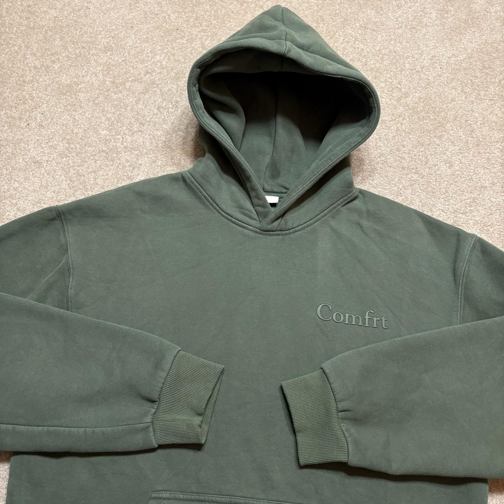 Comfrt Hoodie Sweatshirt Mens Medium Green Pullover Fleece Minimal Logo Cozy